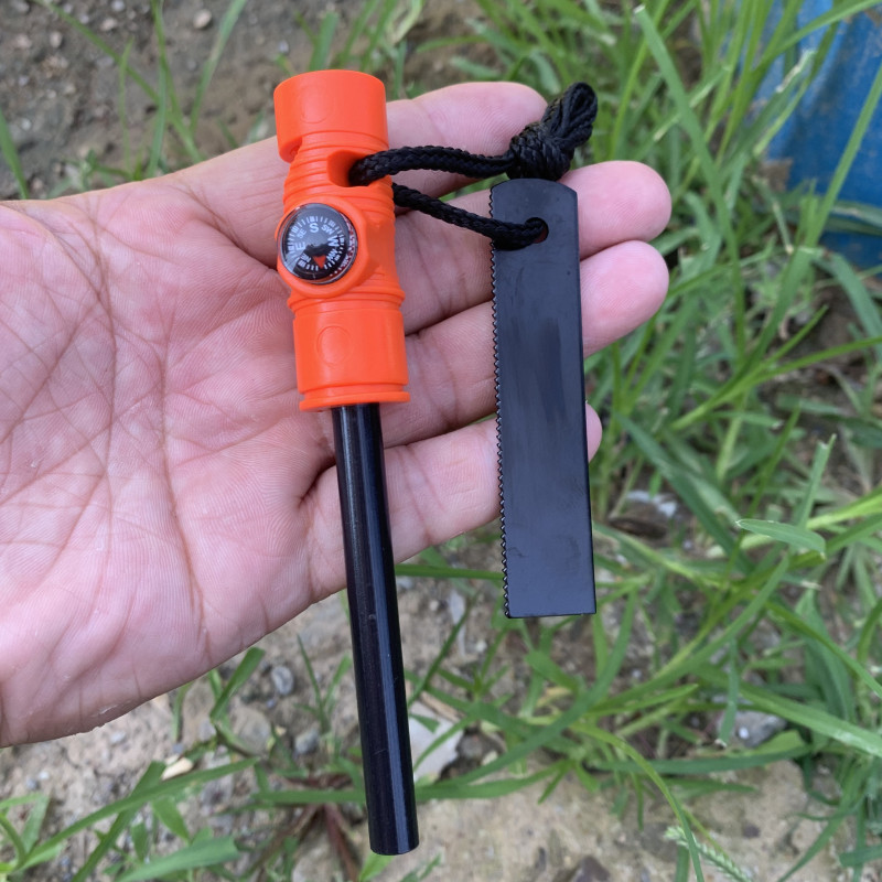 เครื่องมือเอาตัวรอดอเนกประสงค์ - Magnesium Fire Starter บทวิจารณ์และราคา